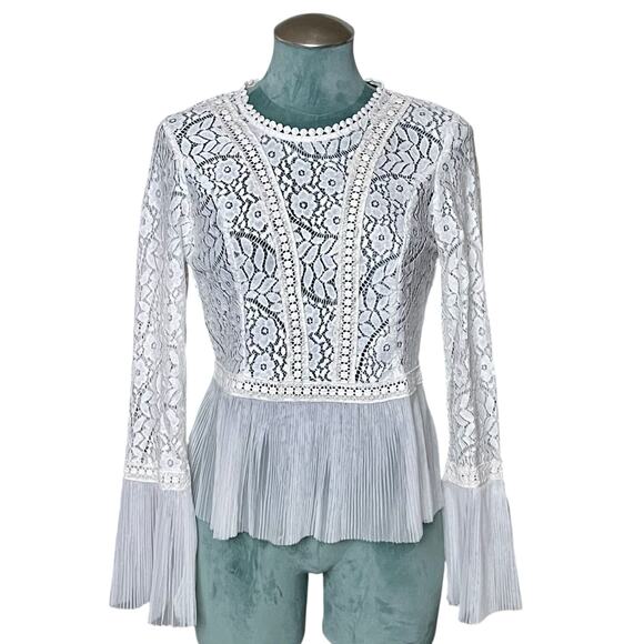 Blue B NWT Long Sleeve Lace Peplum Top Size M White Floral Sheer Cut Out Fairy - Picture 1 of 7